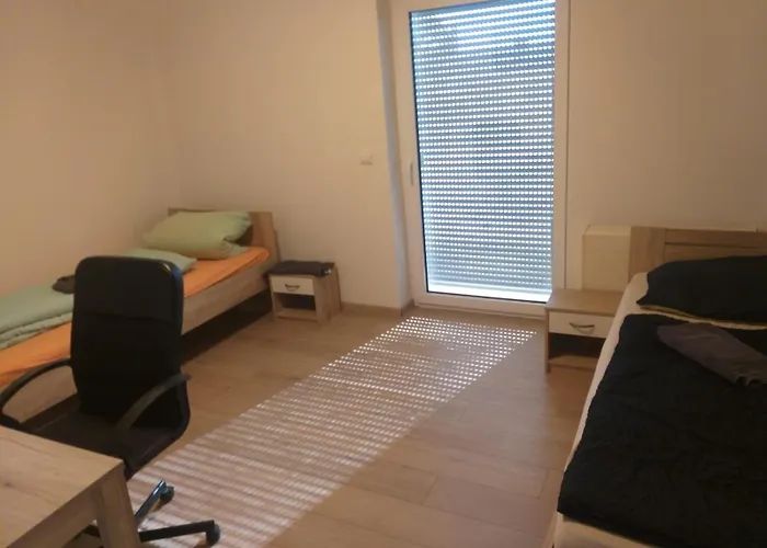 Monteurwohnung In Pfalz アパート *